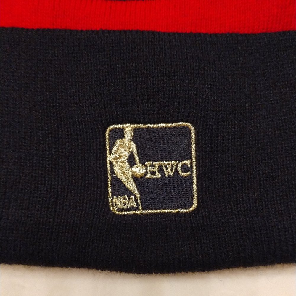 New Era Chicago Bulls 72-10 Cuffed Knit Hat (NWOT) - Picture 5 of 8